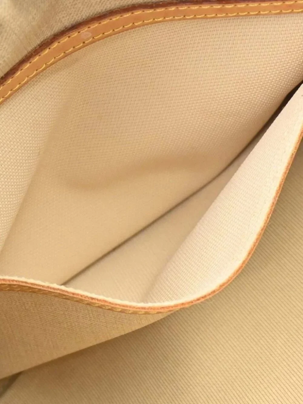 LOUIS VUITTON REPORTER PM SHOULDER BAG MONOGRAM